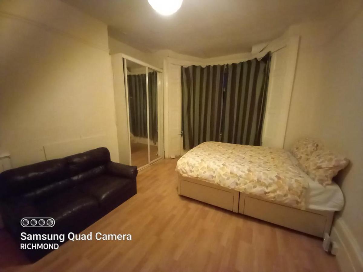 Elmdene Road - Large Room London Exterior photo